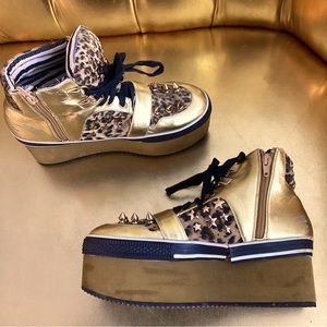 Dolls kill size 8.8 or 9 platform cheetah star rave shoes